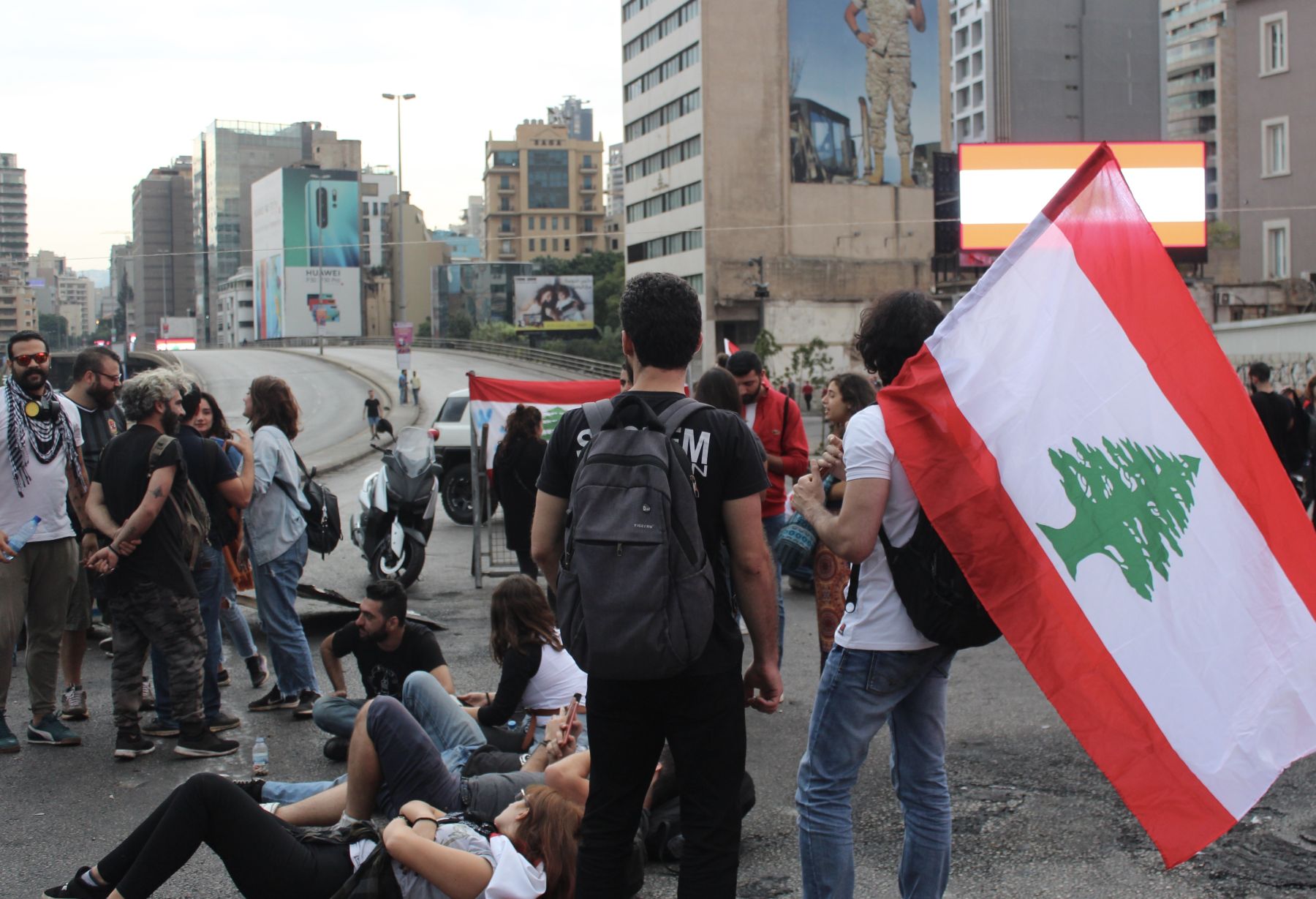 Bottling up Urban Space: Unpacking Contesting Sovereign Power and Environmental Insecurity in the Greater Beirut Area (GBA)